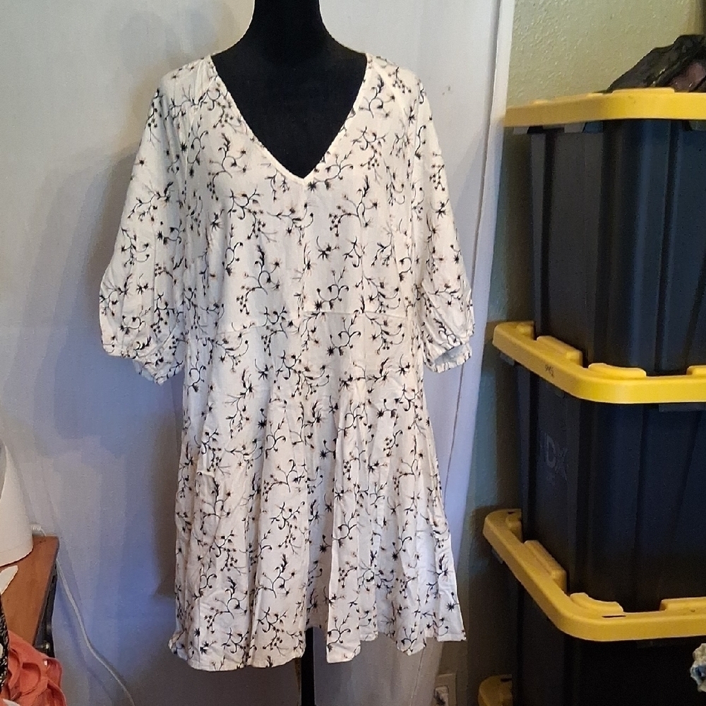 Universal Thread Floral Dress Size Xl